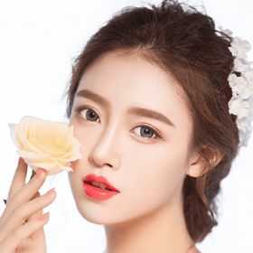 Phun môi collagen là gì? 